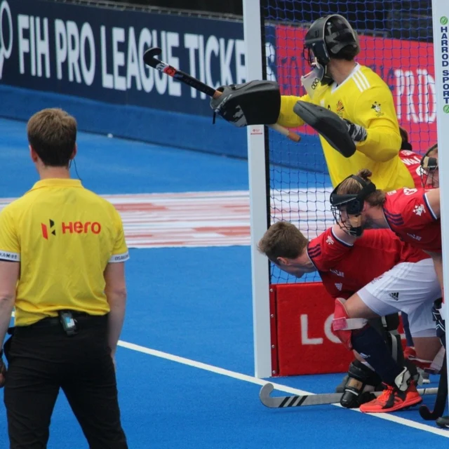 Reminder:  Umpiring Foundation Support course is online tonight. This is the entry-level course for starting your umpiring career.

Read more......
https://www.hockeygeelong.asn.au/2025/05/umpire-development-upcoming-courses